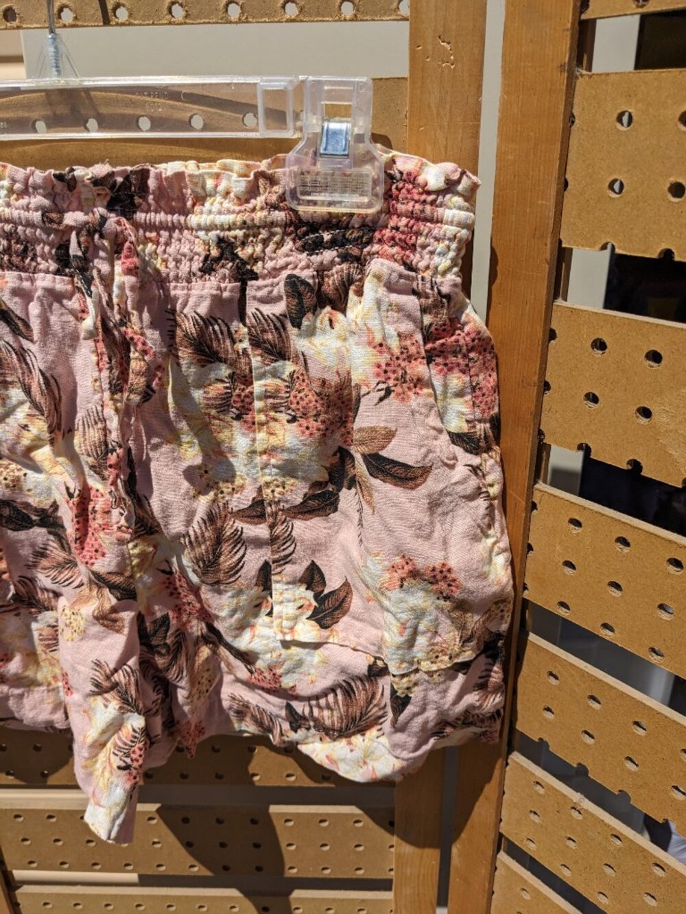 Time And Tru Tropical Floral Drawstring Shorts Sz S (4-6) **Fundraiser Item** - Picture 4 of 7
